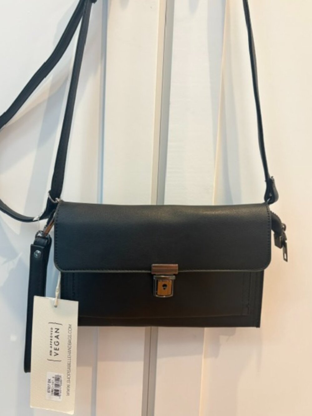 Isabelle Los Angeles crossbody/wristlet NWT